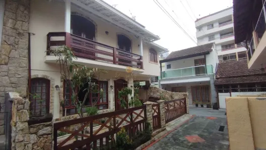 Casa de Condomínio com 5 Quartos à venda, 247m² no Alto, Teresópolis