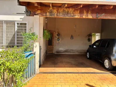 Casa com 3 Quartos à venda, 250m² no Vila Tibério, Ribeirão Preto