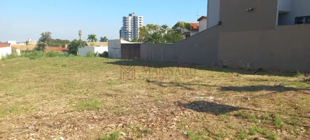 Lote/Terreno à venda, 792m² no Jardim Estoril IV, Bauru