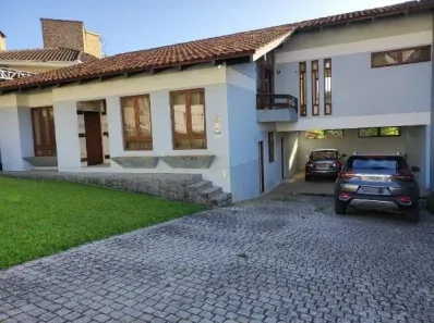 Casa de Condomínio com 3 Quartos à venda, 280m² no Saguaçu, Joinville