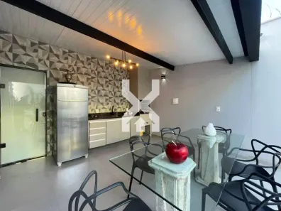 Casa com 3 Quartos à venda, 200m² no Santa Efigênia, Belo Horizonte
