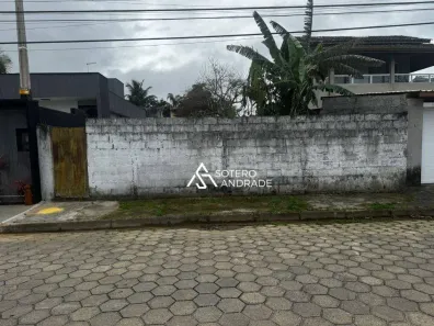 Lote/Terreno à venda, 260m² no Jardim Mariella, Caraguatatuba