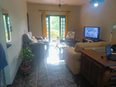 Sobrado com 4 Quartos à venda, 465m² no Cidade Jardim, Jacareí