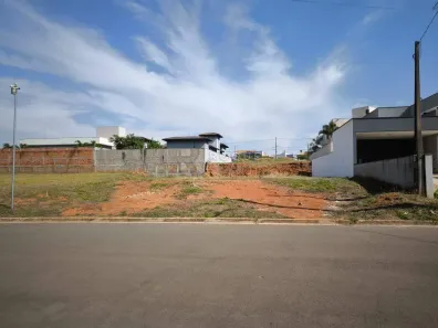 Lote/Terreno à venda, 665m² no Residencial Ilha de Bali, Limeira