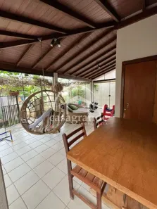 Sobrado com 4 Quartos à venda, 360m² no Cidade Jardim, Uberlândia