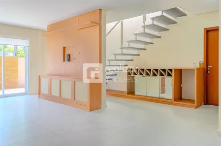 Casa com 4 Quartos para alugar, 220m² no Campeche, Florianópolis