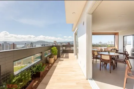 Apartamento com 3 Quartos à venda, 99m² no Canto, Florianópolis
