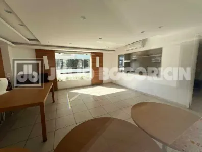 Apartamento com 2 Quartos para alugar, 56m² no Madureira, Rio de Janeiro
