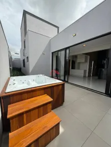 Casa de Condomínio com 3 Quartos à venda, 180m² no Estância dos Ipês, Uberaba