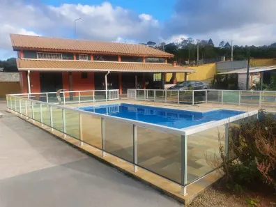 Fazenda/Sítio com 3 Quartos à venda, 1300m² no Centro, Biritiba Mirim