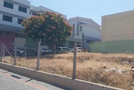 Lote/Terreno para alugar, 453m² no Centro, Marília