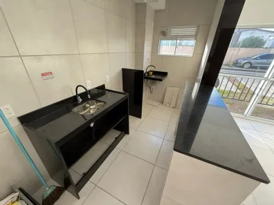 Apartamento com 2 Quartos para alugar, 50m² no Pau Amarelo, Paulista