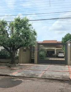 Casa com 5 Quartos à venda, 229m² no Jardim América, Dourados