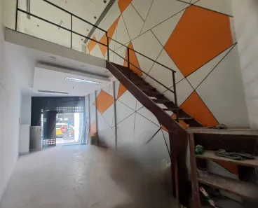 Ponto Comercial à venda, 196m² no Catete, Rio de Janeiro