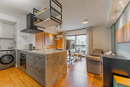Apartamento com 2 Quartos para alugar, 66m² no Centro, Curitiba