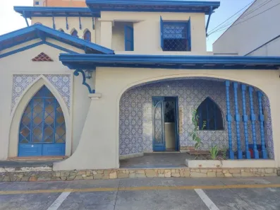 Imóvel Comercial com 6 Quartos para alugar, 500m² no Centro, Marília