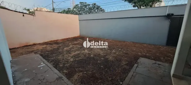 Casa com 3 Quartos à venda, 110m² no Presidente Roosevelt, Uberlândia