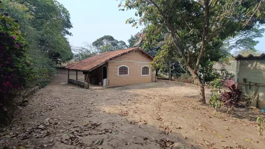 Fazenda/Sítio com 2 Quartos à venda, 35000m² no , Paraibuna