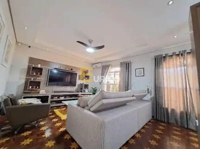 Casa com 3 Quartos à venda, 205m² no Vila Trujillo, Sorocaba
