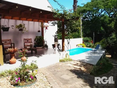 Casa com 3 Quartos à venda, 330m² no Vila Assunção, Porto Alegre