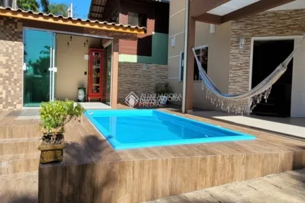 Casa com 3 Quartos para alugar, 146m² no Estreito, Florianópolis