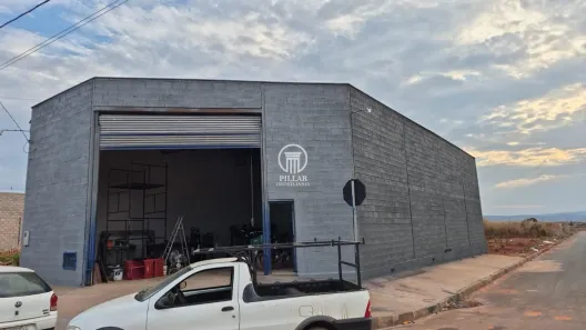 Galpão/Depósito/Armazém com 1 Quarto à venda, 250m² no Independência, Montes Claros