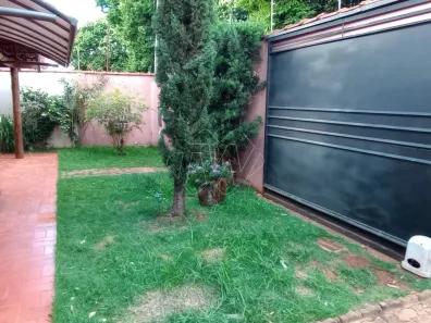 Casa com 3 Quartos à venda, 190m² no Parque Laranjeiras, Araraquara