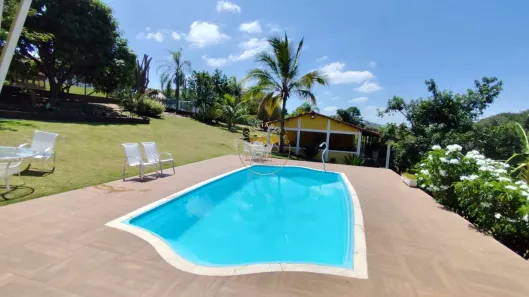 Fazenda/Sítio com 3 Quartos à venda, 3000m² no , Mairinque