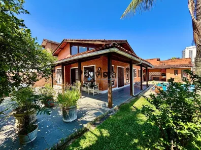Casa com 3 Quartos à venda, 230m² no Enseada, Guarujá