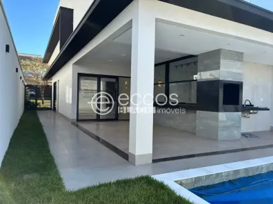 Casa de Condomínio com 3 Quartos à venda, 265m² no Granja Marileusa, Uberlândia
