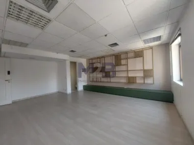Sala Comercial à venda, 32m² no Vila Olímpia, São Paulo