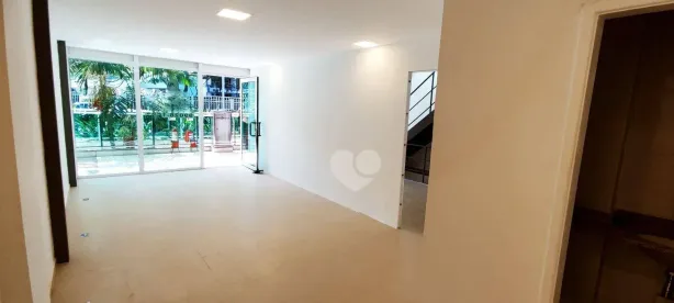 Ponto Comercial à venda, 85m² no Recreio dos Bandeirantes, Rio de Janeiro
