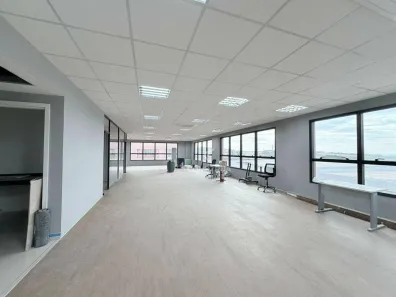 Sala Comercial para alugar, 194m² no Parque dos Resedás, Campinas