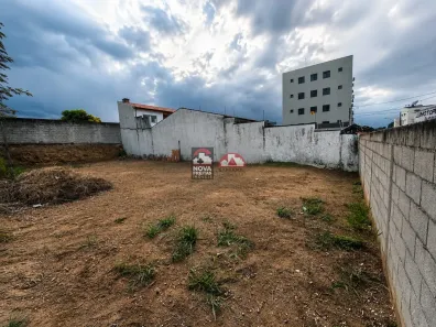 Lote/Terreno à venda, 300m² no Parque São Benedito, Pindamonhangaba