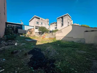 à venda, 405m² no São José, Divinópolis