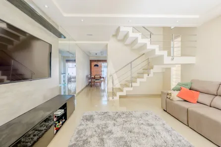 Sobrado com 3 Quartos à venda, 127m² no Jardim Sofia, Joinville