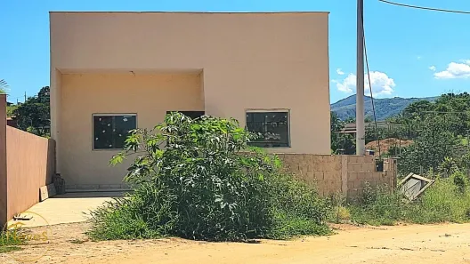 Casa com 2 Quartos à venda, 80m² no Zenobiopolis, Paty do Alferes
