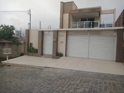 Casa com 4 Quartos à venda, 304m² no Itararé, Campina Grande