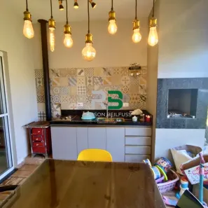 Casa com 3 Quartos à venda, 130m² no Messiânico, Londrina