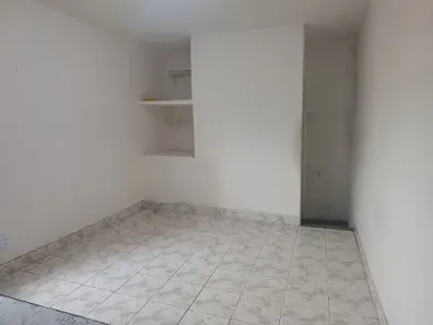 Casa com 1 Quarto para alugar, 30m² no Vila Guarani (Z Sul), São Paulo