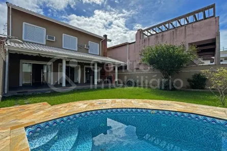 Casa com 3 Quartos à venda, 218m² no Jardim Ribamar, Peruíbe
