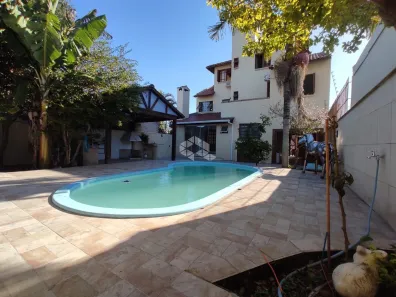 Casa com 5 Quartos à venda, 257m² no Ipanema, Porto Alegre