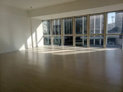 Sala Comercial para alugar, 52m² no Moinhos de Vento, Porto Alegre