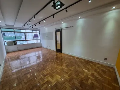 Apartamento com 3 Quartos para alugar, 130m² no Icaraí, Niterói