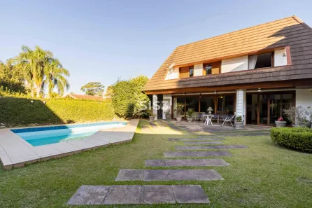 Casa com 3 Quartos à venda, 376m² no Vista Alegre, Curitiba