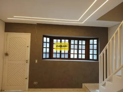 Sobrado com 2 Quartos à venda, 116m² no Vila Scarpelli, Santo André