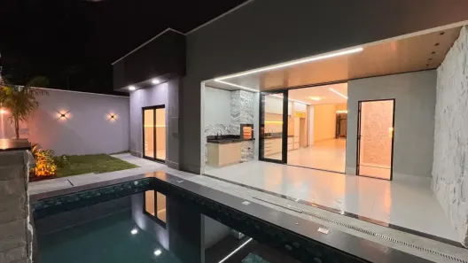 Casa com 3 Quartos à venda, 220m² no Parque Amazônia, Goiânia