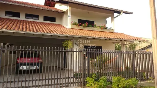 Sobrado com 4 Quartos à venda, 240m² no Praia da Enseada, São Francisco do Sul