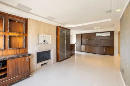 Apartamento com 3 Quartos para alugar, 116m² no Mont Serrat, Porto Alegre