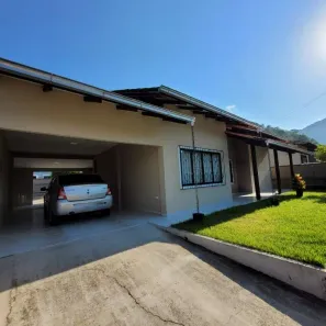 Casa com 3 Quartos à venda, 178m² no Amizade, Jaraguá do Sul